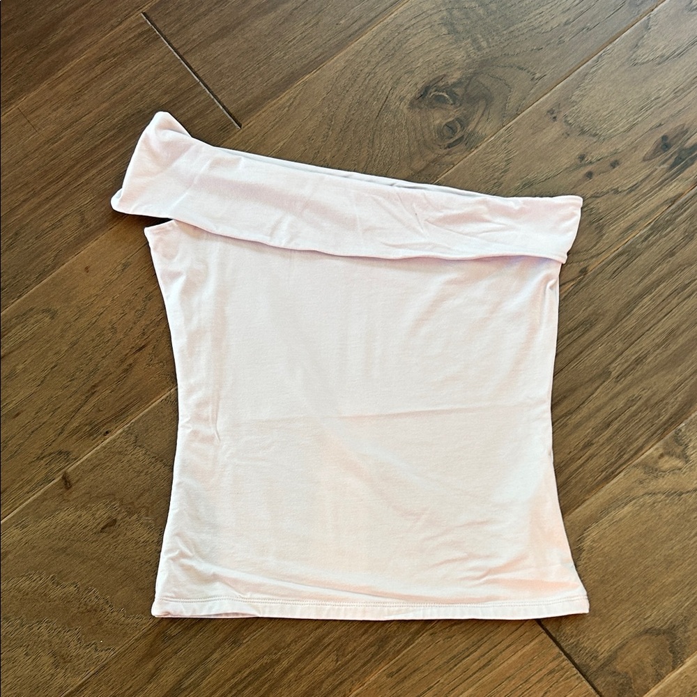 Lavender off the shoulder Abercrombie & Fitch shirt